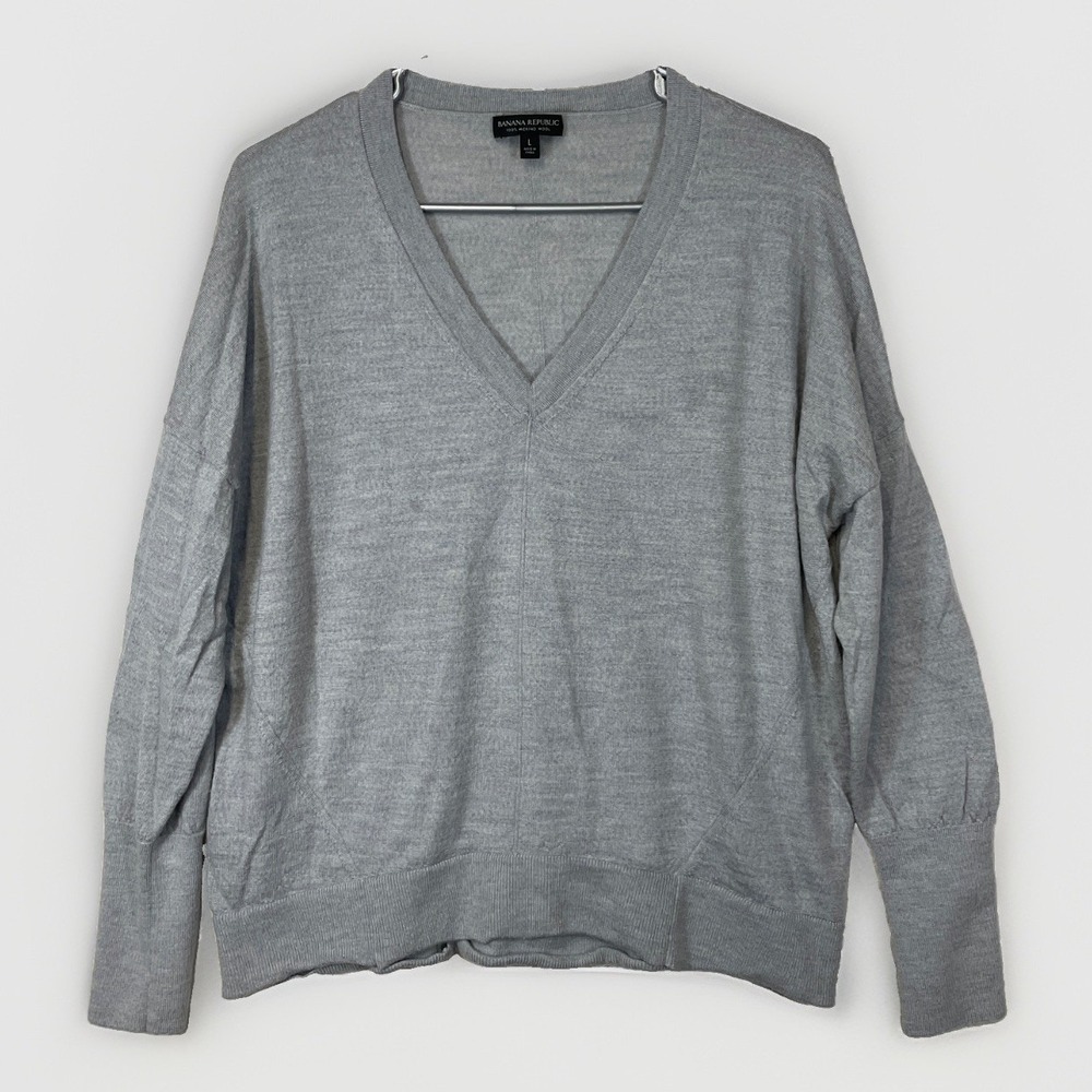 Banana Republic Men's Large 100% Merino Wool V-Neck Sweater Gray Grandpa